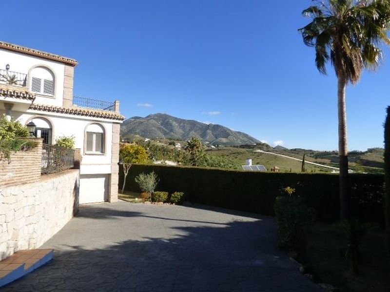 Hus till salu i Mijas Pueblo - Peña Blanquilla