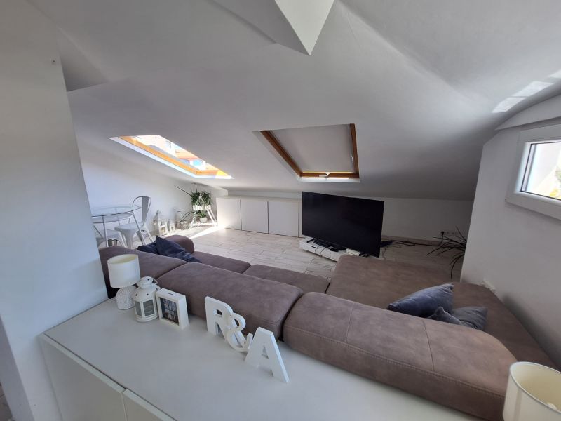 Excelente y acogedor atico con garaje, piscina e impresionantes vistas en Los Pacos, Fuengirola