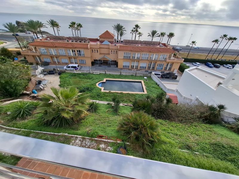 Amplio chalet independiente con vistas al mar