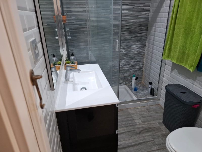 Amplio chalet independiente con vistas al mar