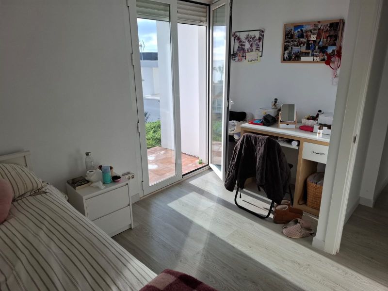 Amplio chalet independiente con vistas al mar