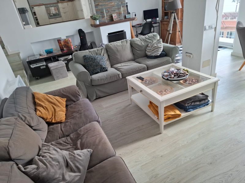 Amplio chalet independiente con vistas al mar