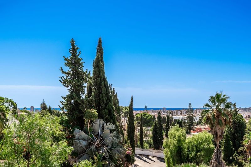 Chalet independiente en Urbanizacion CampoMijas (Fuengirola)