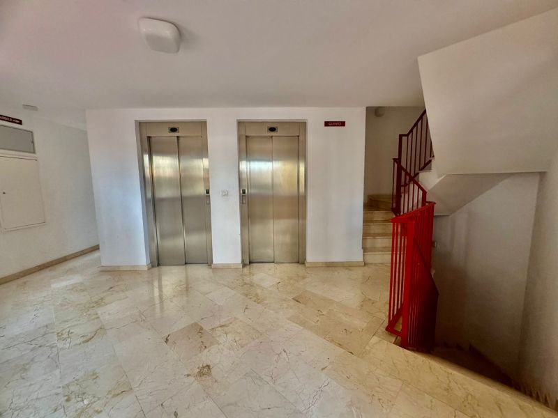 fANTASTICO OPORTUNIDAD EN LOS PACOS, FUENGIROLA.