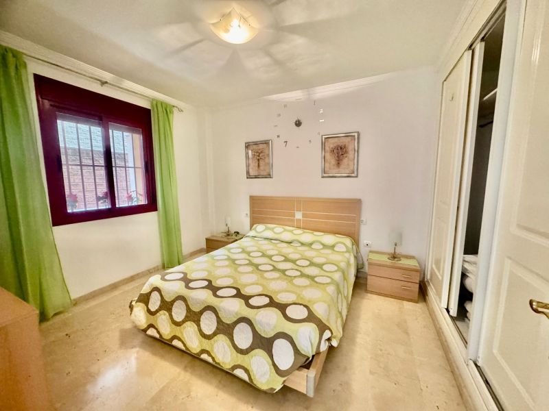 fANTASTICO OPORTUNIDAD EN LOS PACOS, FUENGIROLA.