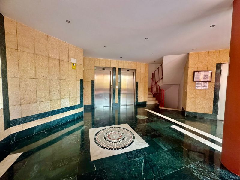 fANTASTICO OPORTUNIDAD EN LOS PACOS, FUENGIROLA.