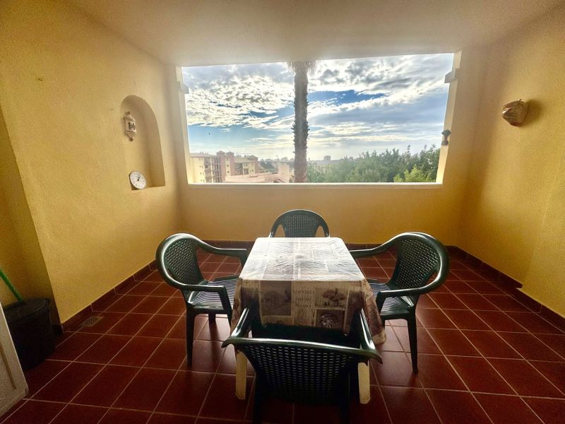 fANTASTICO OPORTUNIDAD EN LOS PACOS, FUENGIROLA.