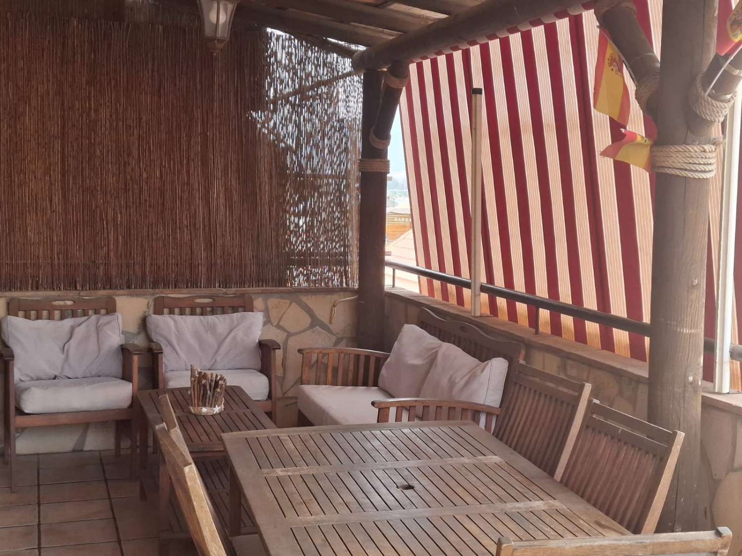 Atico con terraza amplia para disfrutar en Campanilla