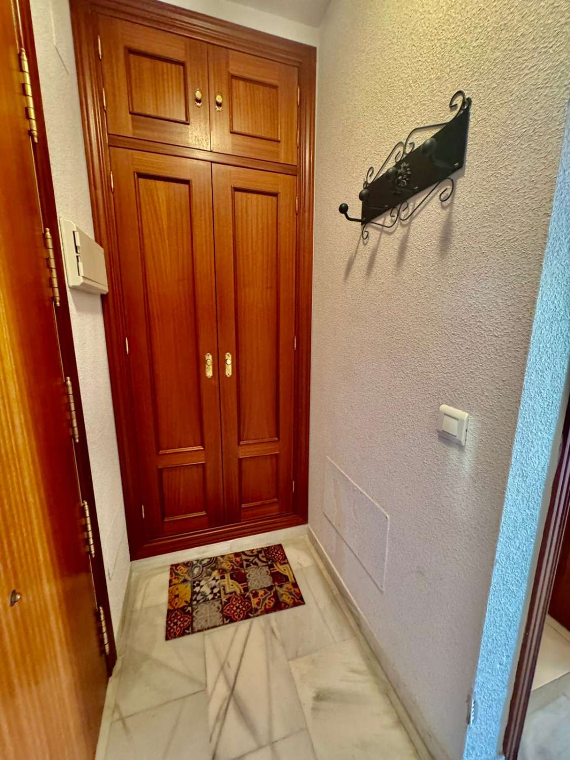 Magnifico piso de 2 dormitorios/2maños con terraza, piscina y parking comunitario