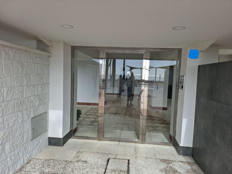 Gran piso en primera linea de Paseo Maritimo del centro de Fuengirola con garaje incluido