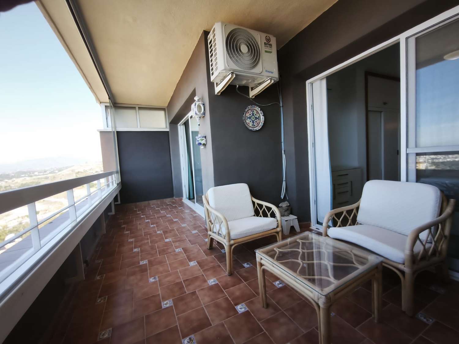 Gran piso con vistas al mar en Torreblanca, Fuengirola