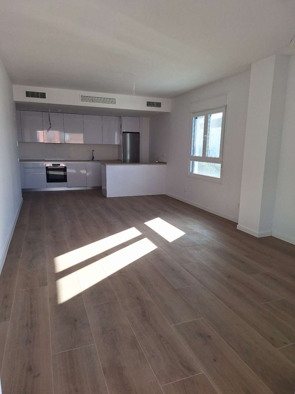 Magnifico piso a estrenar a 5 minutos del mar con piscina, garaje y gimnasio y vistas impresionantes al mar