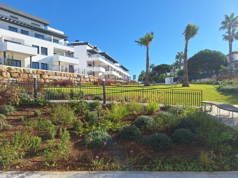 Magnifico piso a estrenar a 5 minutos del mar con piscina, garaje y gimnasio y vistas impresionantes al mar