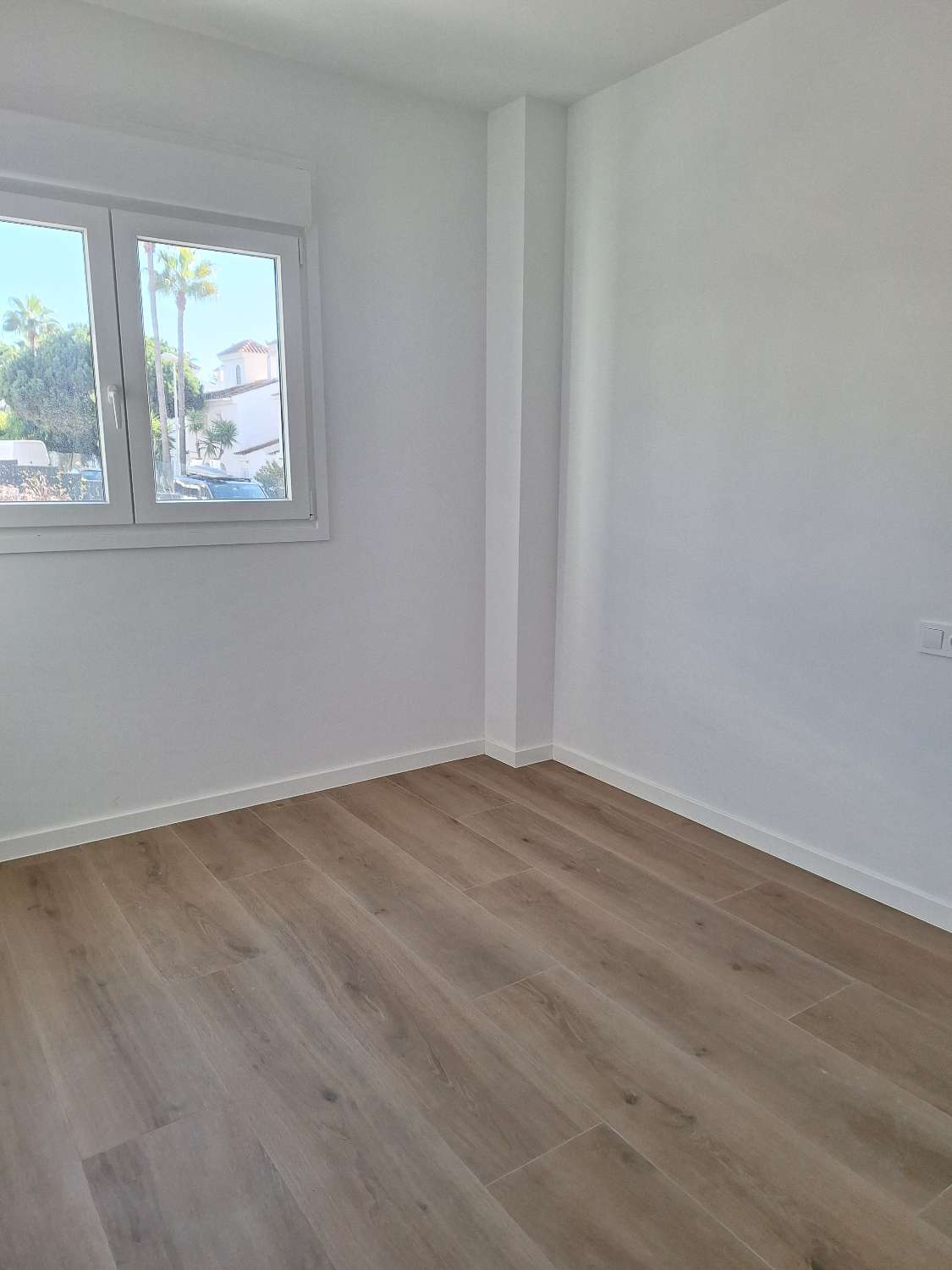 Magnifico piso a estrenar a 5 minutos del mar con piscina, garaje y gimnasio y vistas impresionantes al mar